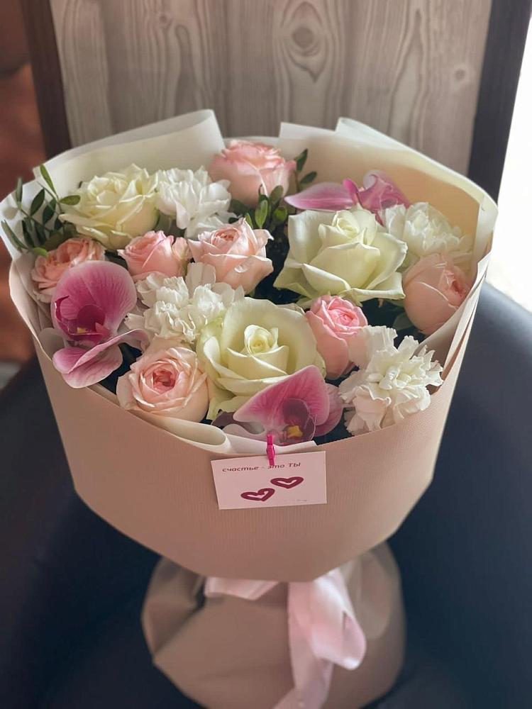 Букет цветов из: Орхидеи, Розы и Гвоздики в Оболенске