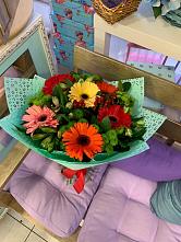 Букет цветов из:  Герберы, Хризантемы и Альстромерии #REPLACE_PRED# Оболенске