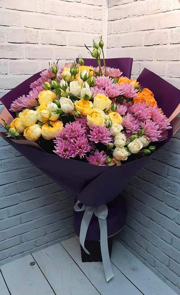 Букет цветов из: Хризантемы и Розы в Оболенске