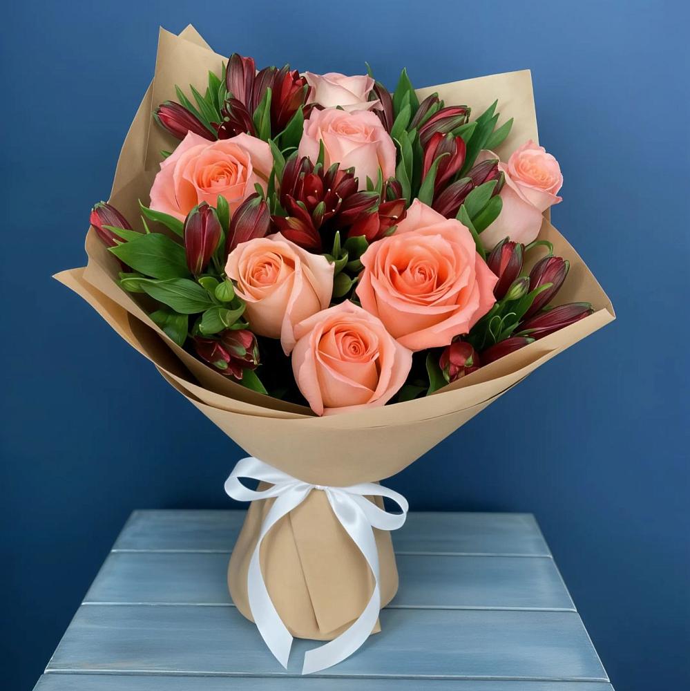 Букет цветов из: Розы и Альстромерии в Оболенске