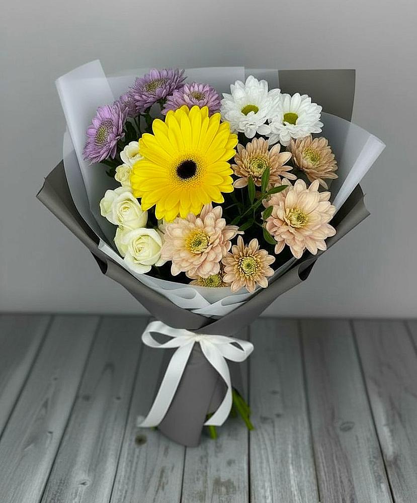 Букет цветов из: Розы, Герберы и Хризантемы в Оболенске