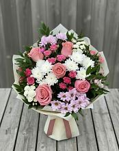 Букет цветов из:  Альстромерии, Гвоздики, Розы и Хризантемы в Оболенске