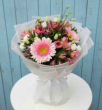 Букет цветов из:  Герберы, Альстромерии и Лизиантусы #REPLACE_PRED# Оболенске