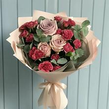 Букет цветов из:  Гвоздики и Розы в Оболенске